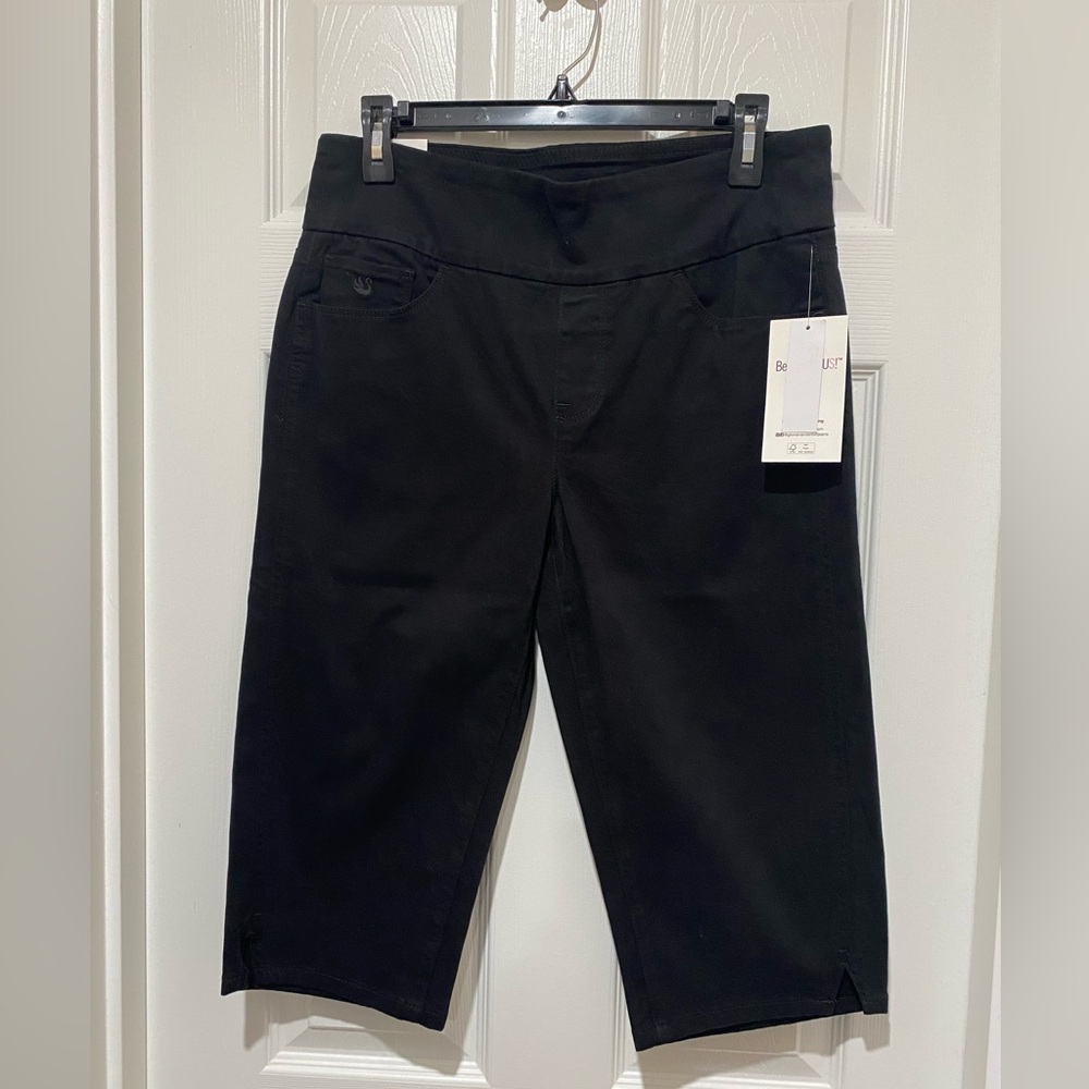 Gloria Vanderbilt Amanda Pull-on Skimmer Black Capri Jean Size 6 NWT